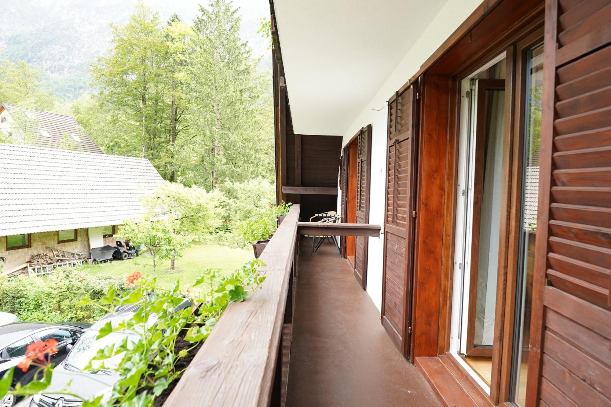 Sobe In Apartmaji Pri Ukcu Bohinj Exteriér fotografie